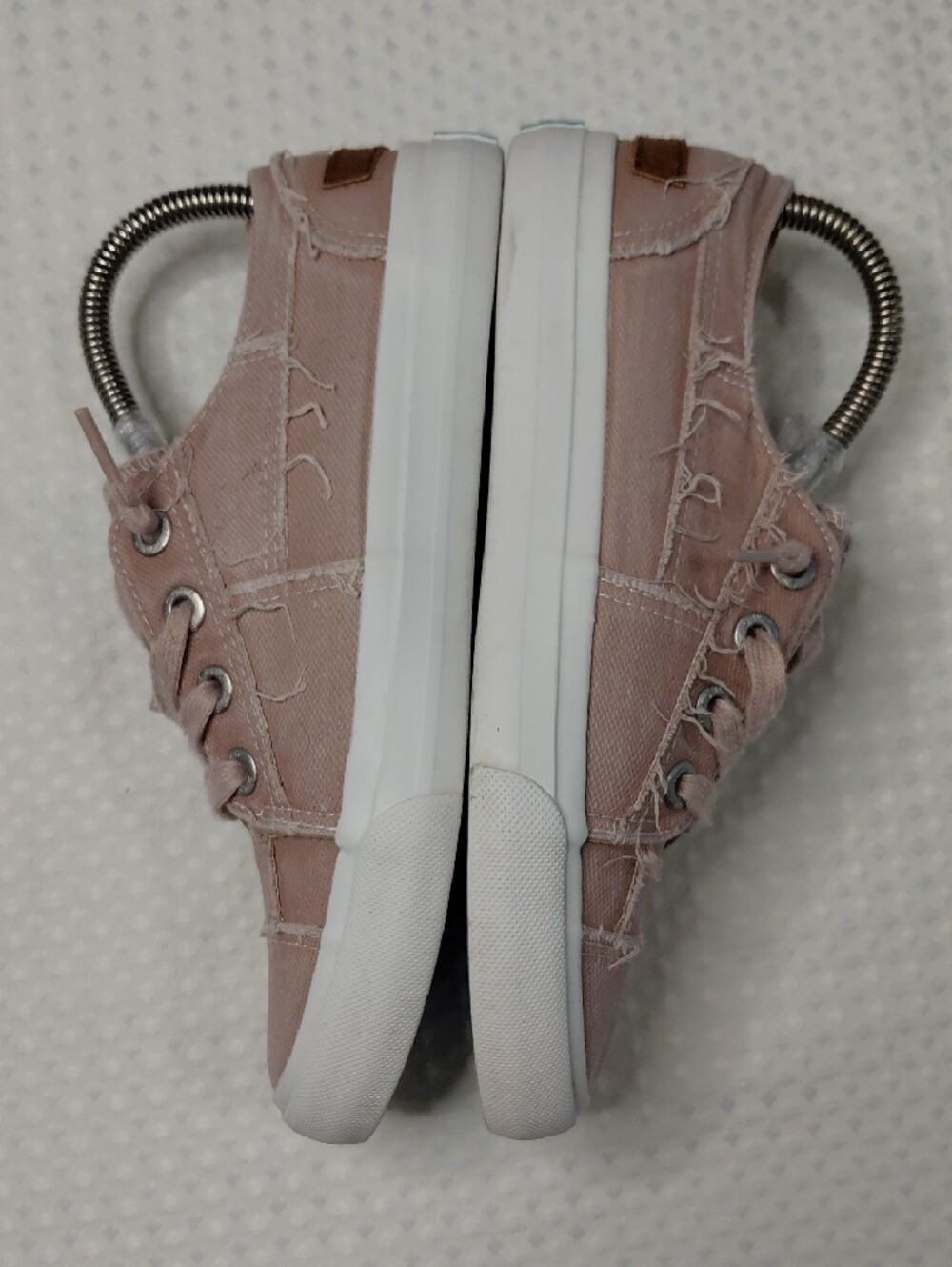 Blowfish Women's Dusty Pink Canvas Low-Top Sneakers Sz 7 - Picture 4 of 10